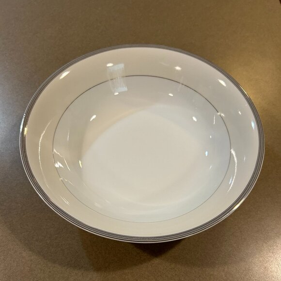 Royal Doulton MEZZANINE vegetable serving bowl - Picture 1 of 6